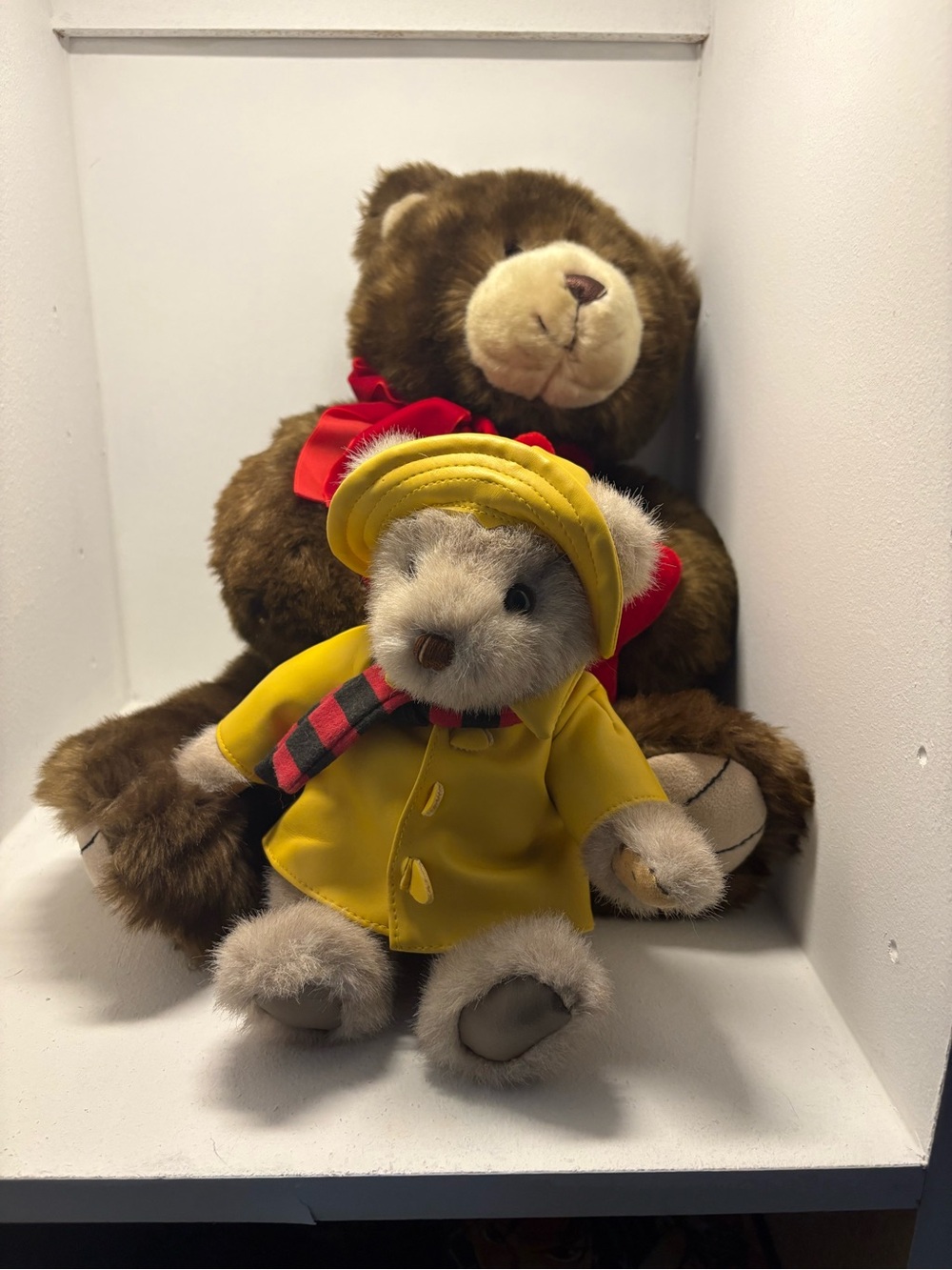 Vintage GUND Teddy Bear Lot of 2 Plush Bears Music Box Vintage Collectible
